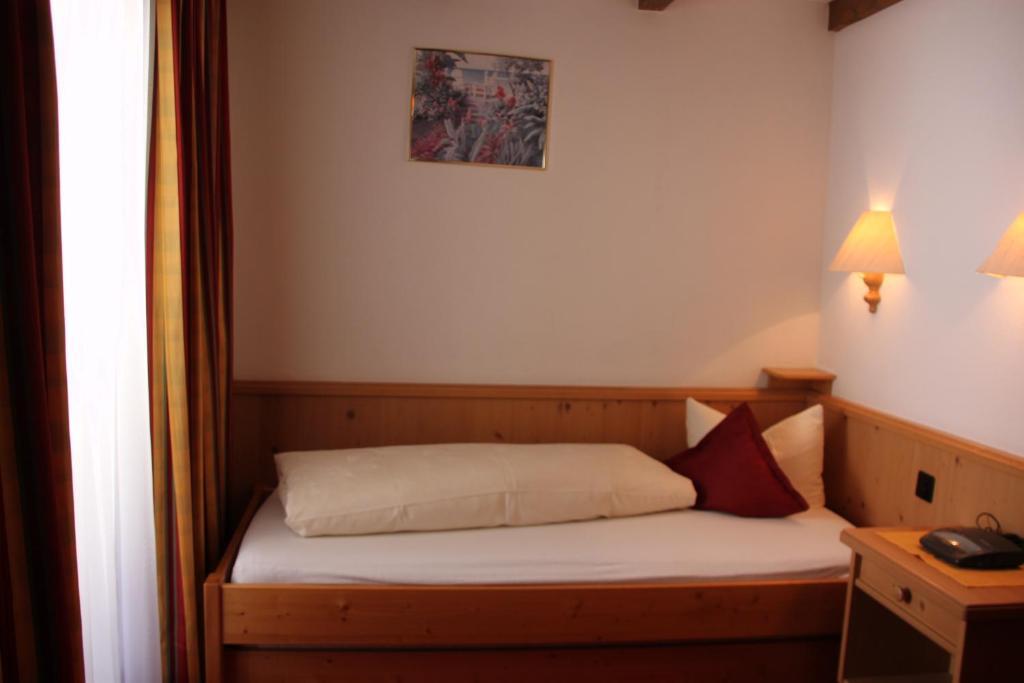 Hotel Camona & Apart Walserhof Samnaun Rum bild