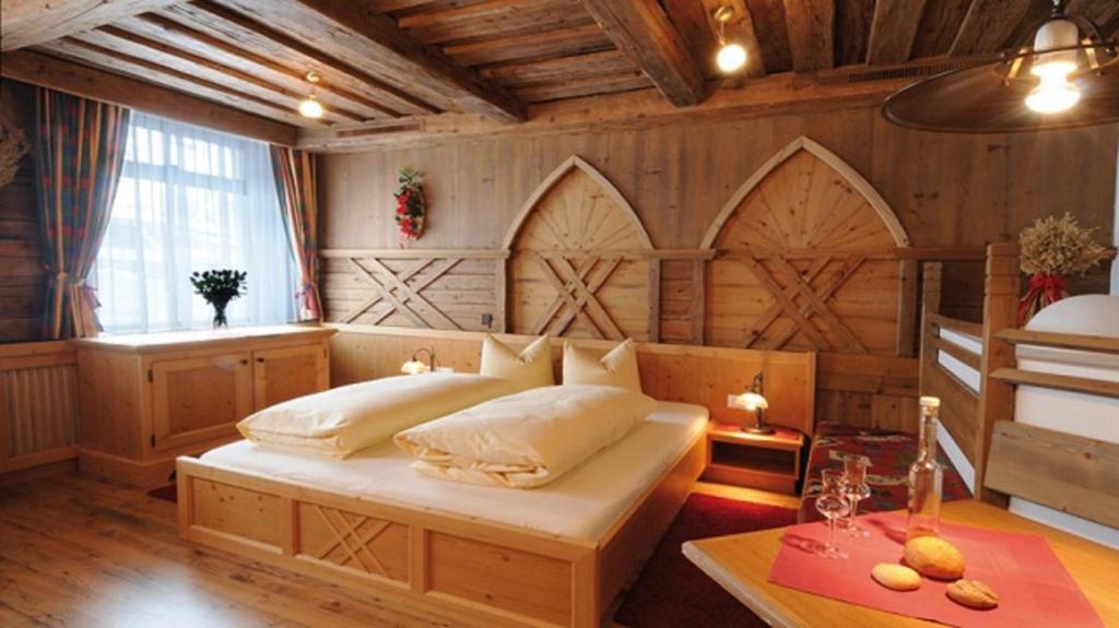 Hotel Camona & Apart Walserhof Samnaun Rum bild